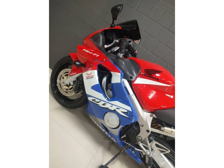 HONDA - CBR 600F - 2001/2001 - Branca - R$ 35.000,00